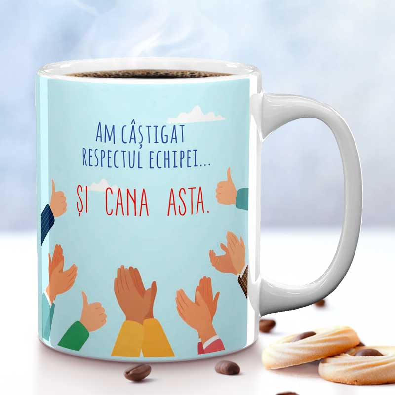 Cana personalizata „Am castigat respectul echipei si cana asta”, cadoul ideal pentru un sef apreciat.
