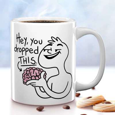Cana personalizata „You dropped this” – un mesaj sarcastic si amuzant pentru persoanele cu simtul umorului dezvoltat si care apreciaza glumele ironice.