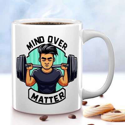 Cana personalizata cu mesajul „Mind over matter” – un reminder puternic ca mintea ta este cheia pentru a depasi orice obstacol.